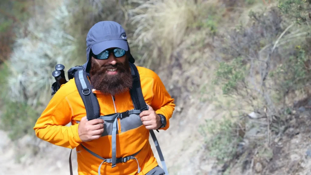 Persona Realizando el Camino Inca
